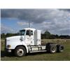 Image 1 : (Lot 4252.00) 2001 FREIGHTLINER DAY CAB