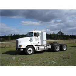 (Lot 4254.00) 2001 FREIGHTLINER DAY CAB
