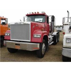 (Lot 4276.00) 1989 MACK SUPER LINER