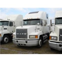 (Lot 4342.00) 1999 MACK CH613