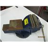 Image 1 : 6" BENCH VICE -13