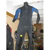 Image 1 : DRY SUIT (MISSING PLUGS)
