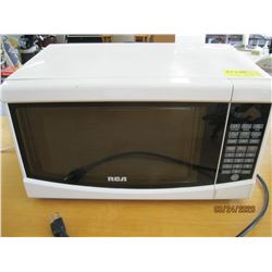 RCA MICROWAVE WHITE