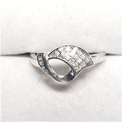 Silver Cubic Zirconia Ring (~Size 7)(Ring is resizable for $40) (~weight 2g), Made in Canada, Sugges