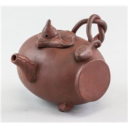 Chinese Zisha Teapot Zhou Guizhen b.1943