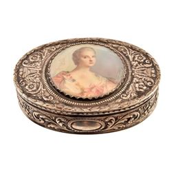 Engraved Silver Cameo Case