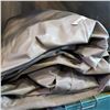 Image 2 : INFLATEABLE QUEENSIZE AIR MATTRESS