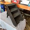 Image 1 : ANIMAL PLANET PET STAIRS