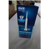 Image 1 : ORAL B 200 ELECTRIC TOOTHBRUSH