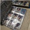 Image 10 : 2 BINDERS OF VINTAGE HOCKEY CARDS AND 90s HOCKEY CARDS 1977-78