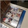 Image 3 : 2 BINDERS OF VINTAGE HOCKEY CARDS AND 90s HOCKEY CARDS 1977-78