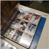 Image 4 : 2 BINDERS OF VINTAGE HOCKEY CARDS AND 90s HOCKEY CARDS 1977-78