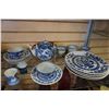 Image 1 : LOT OF BLUE AND WHITE EASTERN DISHES AND TEAPOT