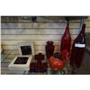 Image 1 : LOT OF RUBY GLASS DECOR