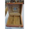 Image 2 : PARK LANE CIGAR HUMIDOR