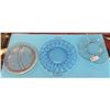 Image 1 : 3 Depression Era Glass Serving Plates