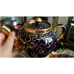VINTAGE SUDLOWS BURSELM BRITISH TEAPOT.