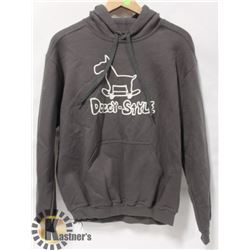EKUMENIK MENS LIGHT GREY DOGGY STYLE LOGO PULL