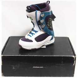 DC MISTY WOMENS OCEAN DEPTHS/WHITE/PLUM