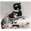 Image 1 : BURTON GROM BLACK/WHITE KIDS SNOWBOARD BOOTS