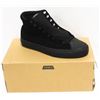 Image 1 : STRAYE VENICE BLACK/BLACK SUEDE UNISEX SHOE