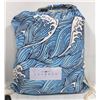 Image 1 : LAYBACK CANVAS HAMMOCK - BLUE WAVE PATTERN