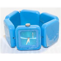 NIXON WOMENS LIGHT BLUE BRICK VEGA WATCH