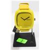 Image 1 : NIXON YELLOW BAND SHUTTER WATCH