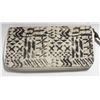 Image 1 : BILLABONG WOMENS CANVAS PRINT ZIPPER WALLET