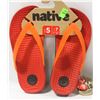 Image 1 : NATIVE SLIDE ON RED SANDALS