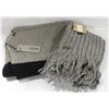 Image 1 : BAG OF WOMENS WINTER SCARVES