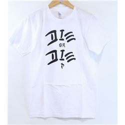 AMERICAN APPAREL WHITE PLUSH "P" T-SHIRT SIZE M