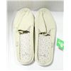 Image 1 : SANUK NATURAL WOMENS SHOE SIZE 10.
