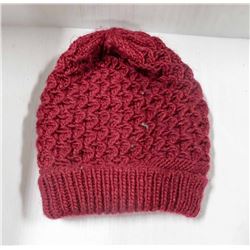 LADIES LOLE BURGUNDY KNIT TOQUE.