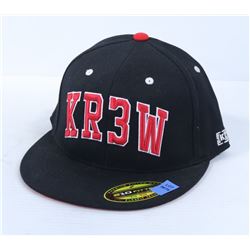 KR3W BLACK AND RED FLEX FIT 7 1/4 - 7 5/8 FITTED