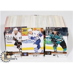 TIN OF HOCKEY CARDS