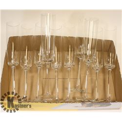 LOT OF 10 CHAMPAGNE GLASSES