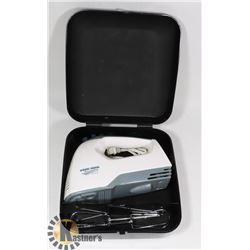 BLACK & DECKER POWER PRO 250 WATT ELECTRIC MIXER