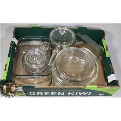 LARGE FLAT OF PYREX: INCLUDES LOAF PAN, SQUARE &