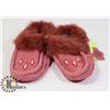 Image 1 : PAIR OF LADIES MOCCASINS SIZE 9