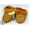 Image 1 : PAIR OF MENS MOCCASINS SIZE 9