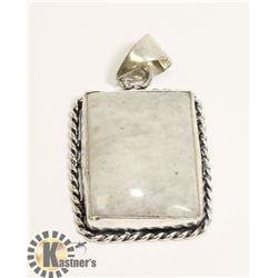#125- NATURAL MOONSTONE PENDANT