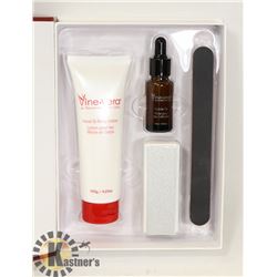 VINE VERA "THE NAIL COLLECTION" MANICURE SET