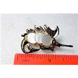 24)  VINTAGE GOLD TONE AND MOTHER OF