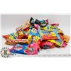 Image 1 : BAG OF ASSORTED CANDY