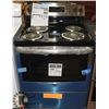 Image 1 : GE BLACK & STAINLESS STEEL 4 COIL STOVE.