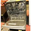 Image 3 : GE BLACK DISHWASHER W/ STAINLESS STEEL INTERIOR