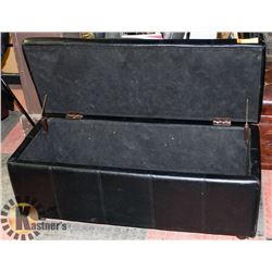 PADDED BLACK LEATHER FOOTED STORAGE