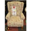 Image 1 : CLOTH ARM CHAIR, 29" WIDE