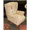 Image 2 : CLOTH ARM CHAIR, 29" WIDE